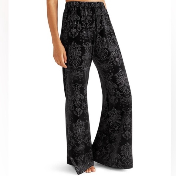 Beyond Yoga Best Dress Pant in Black Textured Velvet Wide Leg Flare Size XS NWT - Picture 3 of 11